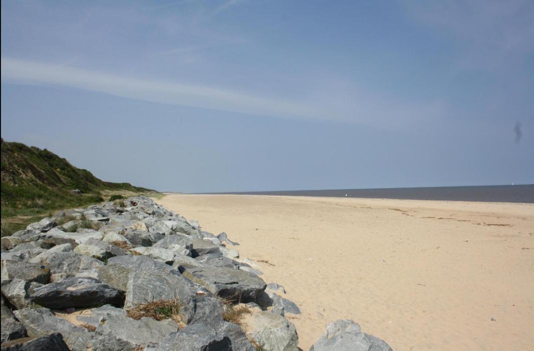 3 Bed ,Sleeps 8 Caravan California Cliffs Holiday Park Scratby Exterior foto