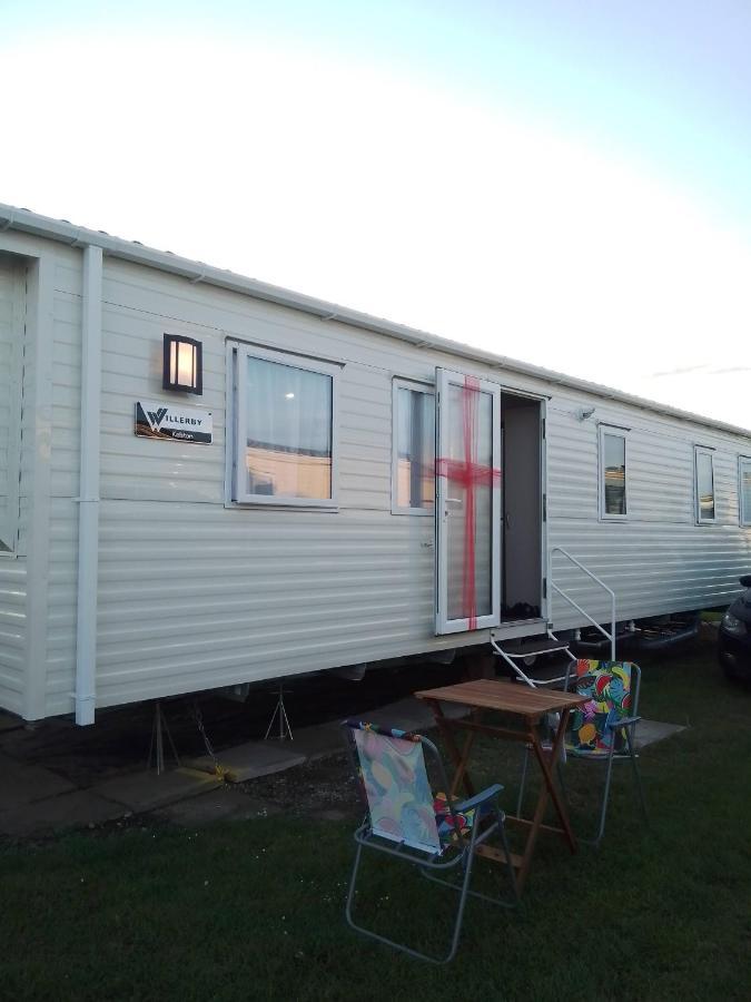 3 Bed ,Sleeps 8 Caravan California Cliffs Holiday Park Scratby Exterior foto