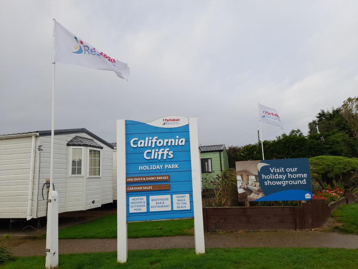 3 Bed ,Sleeps 8 Caravan California Cliffs Holiday Park Scratby Exterior foto